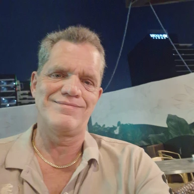 <span>Jens, 65</span>&nbsp;<span style='width: 25px; height: 16px; float: right; background-image: url(/bitmaps/flags_small/DE.PNG)'>&nbsp;</span><br><span>Oldenburg, Germany</span>&nbsp;<input type='button' class='joinbtn' style='float: right' value='JOIN NOW' />