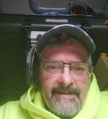 <span>Jacob, 50</span> <span style='width: 25px; height: 16px; float: right; background-image: url(/bitmaps/flags_small/US.PNG)'> </span><br><span>Ashburn, 美国</span> <input type='button' class='joinbtn' style='float: right' value='JOIN NOW' />