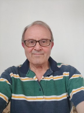 <span>Günter, 56</span> <span style='width: 25px; height: 16px; float: right; background-image: url(/bitmaps/flags_small/DE.PNG)'> </span><br><span>Holzminden, ドイツ</span> <input type='button' class='joinbtn' style='float: right' value='JOIN NOW' />