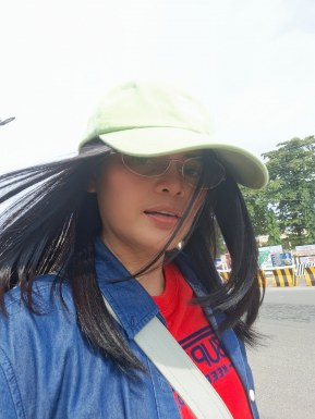 <span>Analyn, 52</span> <span style='width: 25px; height: 16px; float: right; background-image: url(/bitmaps/flags_small/HK.PNG)'> </span><br><span>Hongkong, 香港</span> <input type='button' class='joinbtn' style='float: right' value='JOIN NOW' />